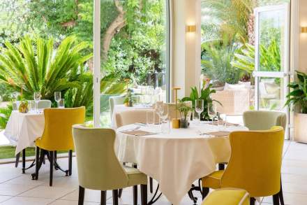 Restaurant Sainte-Maxime, Best Western Premier Montfleuri, tables