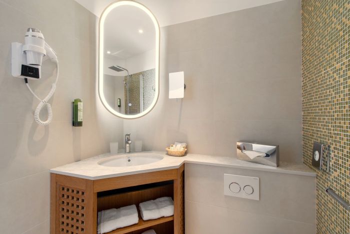 Hôtel 4 étoiles Sainte-Maxime, Best Western Premier Montfleuri, salle de bain